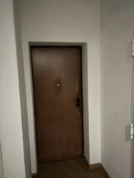   , ,   7