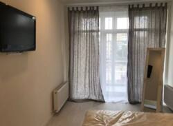  2   82,9 . Loft House  8