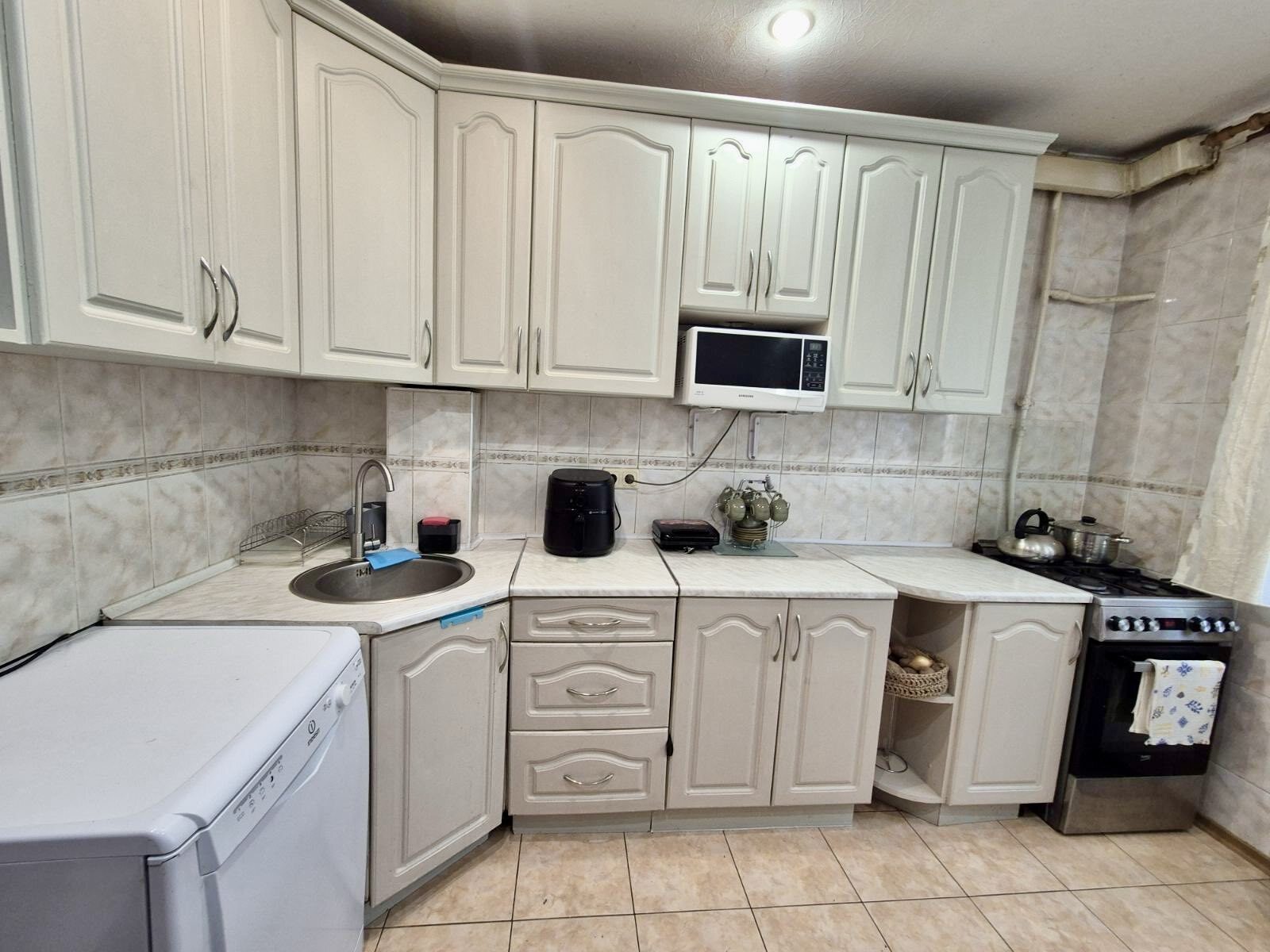   , , ,  ., 42-, .   1