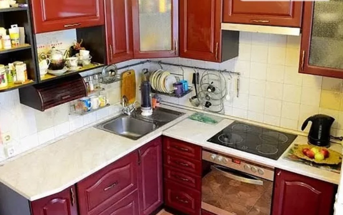 Продам 3х комнатную квартиру на Татарке по ул. Печенежская, 34 (метро Лукьяновская) фото 1 Продам 3х комнатную квартиру на Татарке по ул. Печенежская, 34 (метро Лукьяновская) фото 1