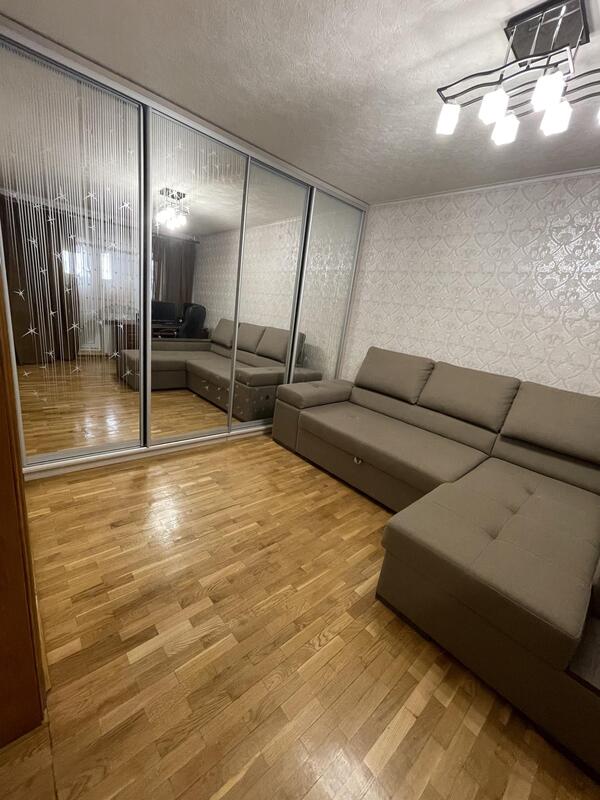 Продам 3-к квартиру ул. Вишняковская, 7а, дарницький р-н , м. Харьковская. фото 1 Продам 3-к квартиру ул. Вишняковская, 7а, дарницький р-н , м. Харьковская. фото 1