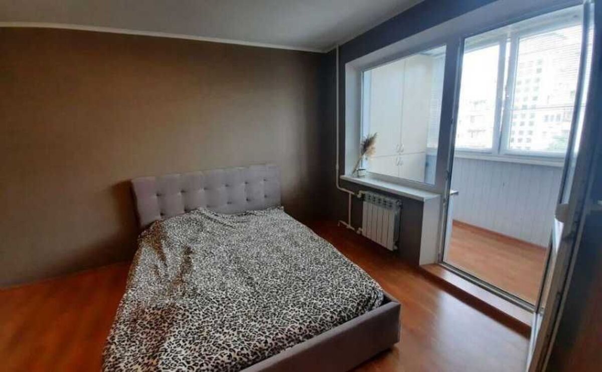 Продам 3х комнатную квартиру по ул. Малиновского, 13-А (м. Оболонь) фото 1 Продам 3х комнатную квартиру по ул. Малиновского, 13-А (м. Оболонь) фото 1