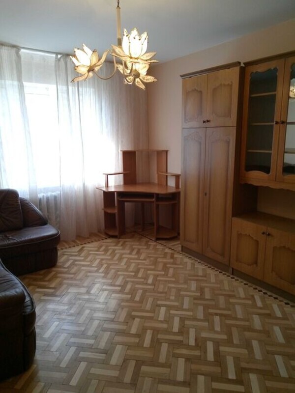 ������� 3-� ��������� �������� � ��������, �������. ����� 7-10 ���. ������. ���� 1