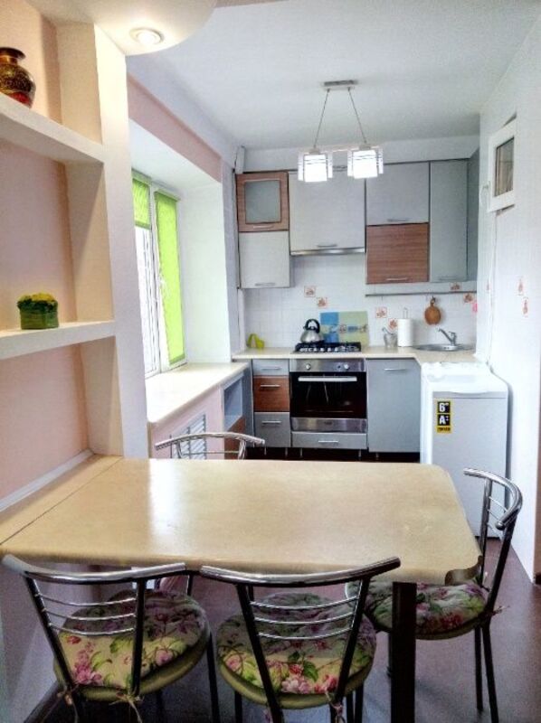 ��������� ��������� ������������� � �������� 3-� ��������� ��������, ��������� ��������. ����� ������� 43��.�. ���� 1