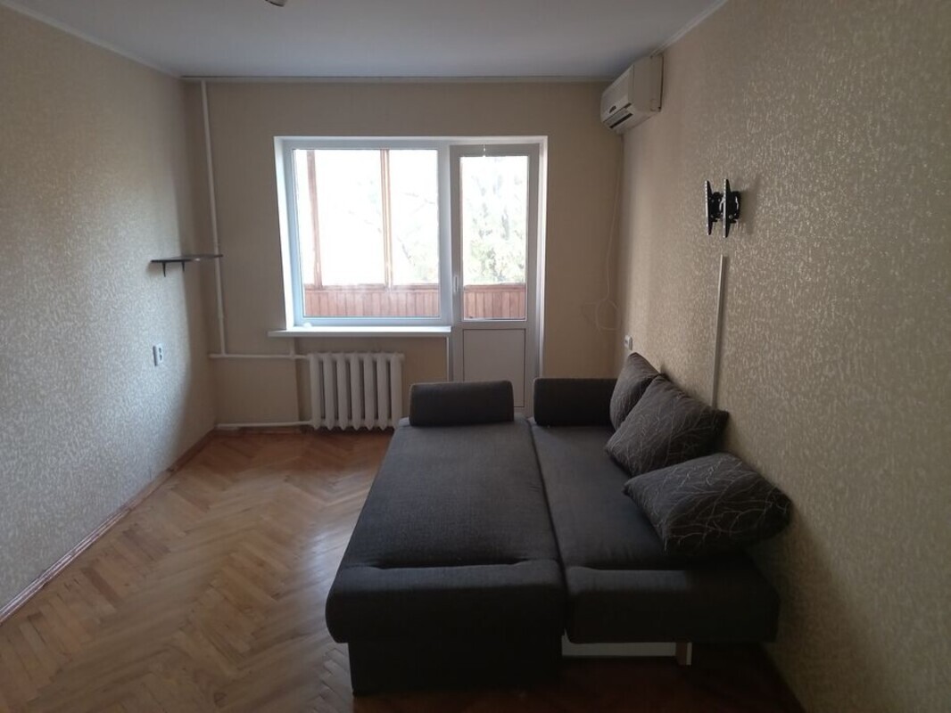 Продам двухкомнатную квартиру ул Леваневского 33. Рядом жд вокзал Караваевы дачи, метро Шулявка, аэропорт Жуляны, Мармелад центр, Сильпо - очень удачное расположение . фото 1 Продам двухкомнатную квартиру ул Леваневского 33. Рядом жд вокзал Караваевы дачи, метро Шулявка, аэропорт Жуляны, Мармелад центр, Сильпо - очень удачное расположение . фото 1