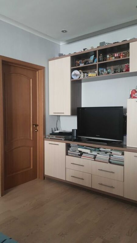 Продам 2-х комнатную квартиру по ул. Срибнокильская, 22а (м. Осокорки) рядом с ТЦ 'Аркадия', ТЦ 'Ривермол' фото 1 Продам 2-х комнатную квартиру по ул. Срибнокильская, 22а (м. Осокорки) рядом с ТЦ 'Аркадия', ТЦ 'Ривермол' фото 1