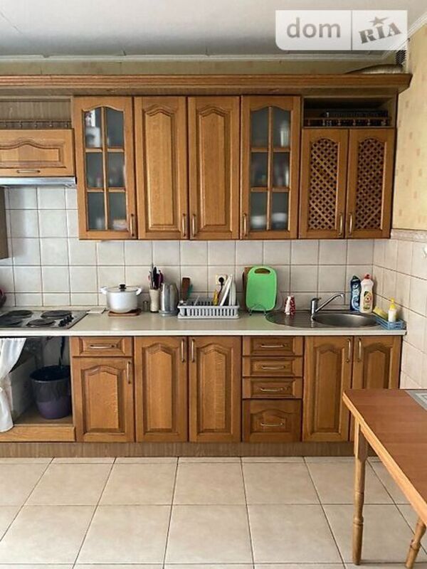 Продам 3-х комнатную квартиру по ул. Вишняковской, 13Б (м. Позняки) фото 1 Продам 3-х комнатную квартиру по ул. Вишняковской, 13Б (м. Позняки) фото 1
