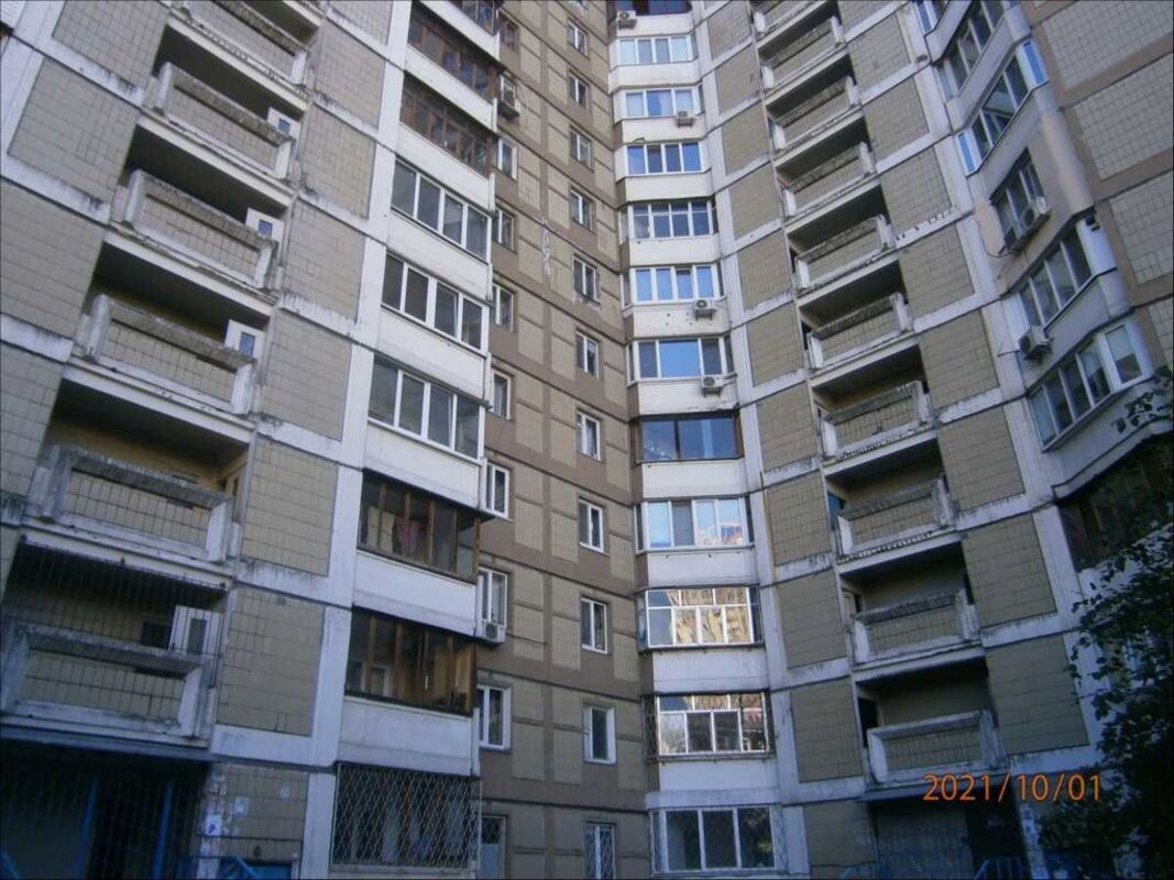 Продам 3-х комнатную квартиру по ул.Феодоры Пушиной, 8 (м. Житомирская) фото 1 Продам 3-х комнатную квартиру по ул.Феодоры Пушиной, 8 (м. Житомирская) фото 1