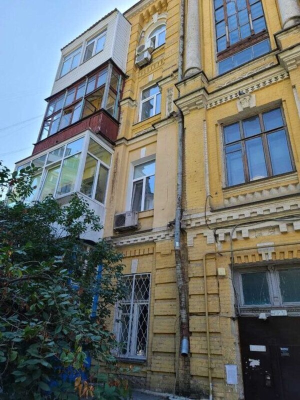 3к квартира, ул. Саксаганского 67, возле метро Университет. Рядом Ботанический Сад им.Фомина, Парк Шевченко, супермаркет МегаМакс, школа, садик, Приват Банк, рестораны фото 1 3к квартира, ул. Саксаганского 67, возле метро Университет. Рядом Ботанический Сад им.Фомина, Парк Шевченко, супермаркет МегаМакс, школа, садик, Приват Банк, рестораны фото 1