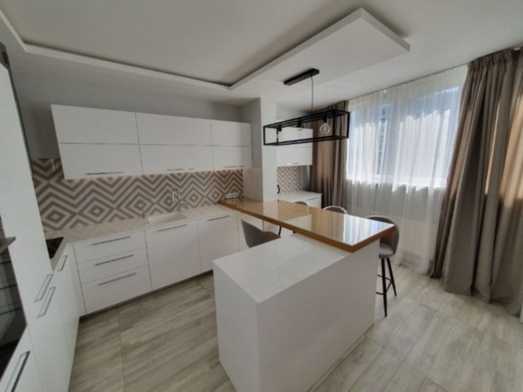 Продам 1-к кавртиру возле посольства США, метро Берестейская 15-минут!!! фото 1 Продам 1-к кавртиру возле посольства США, метро Берестейская 15-минут!!! фото 1