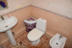 Без %. Продам 2-х кімн. квартиру просп. Червоної Калини 91в (Маяковського), Троєщіна. Простора квартира 64м2 на 2-му поверсі. Ремонт фото 12 Без %. Продам 2-х кімн. квартиру просп. Червоної Калини 91в (Маяковського), Троєщіна. Простора квартира 64м2 на 2-му поверсі. Ремонт фото 12