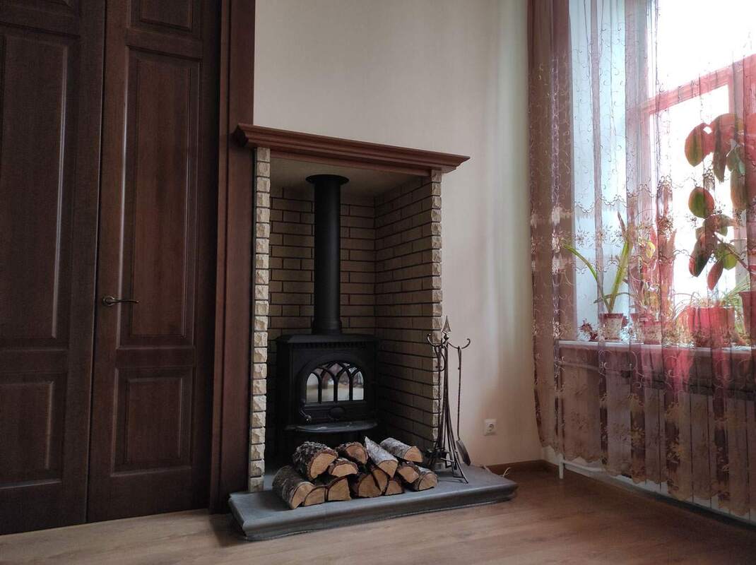 Продам 3 Комнатную Квартиру с Камином Подол метро Почтовая Площадь Царский Дом фото 1 Продам 3 Комнатную Квартиру с Камином Подол метро Почтовая Площадь Царский Дом фото 1