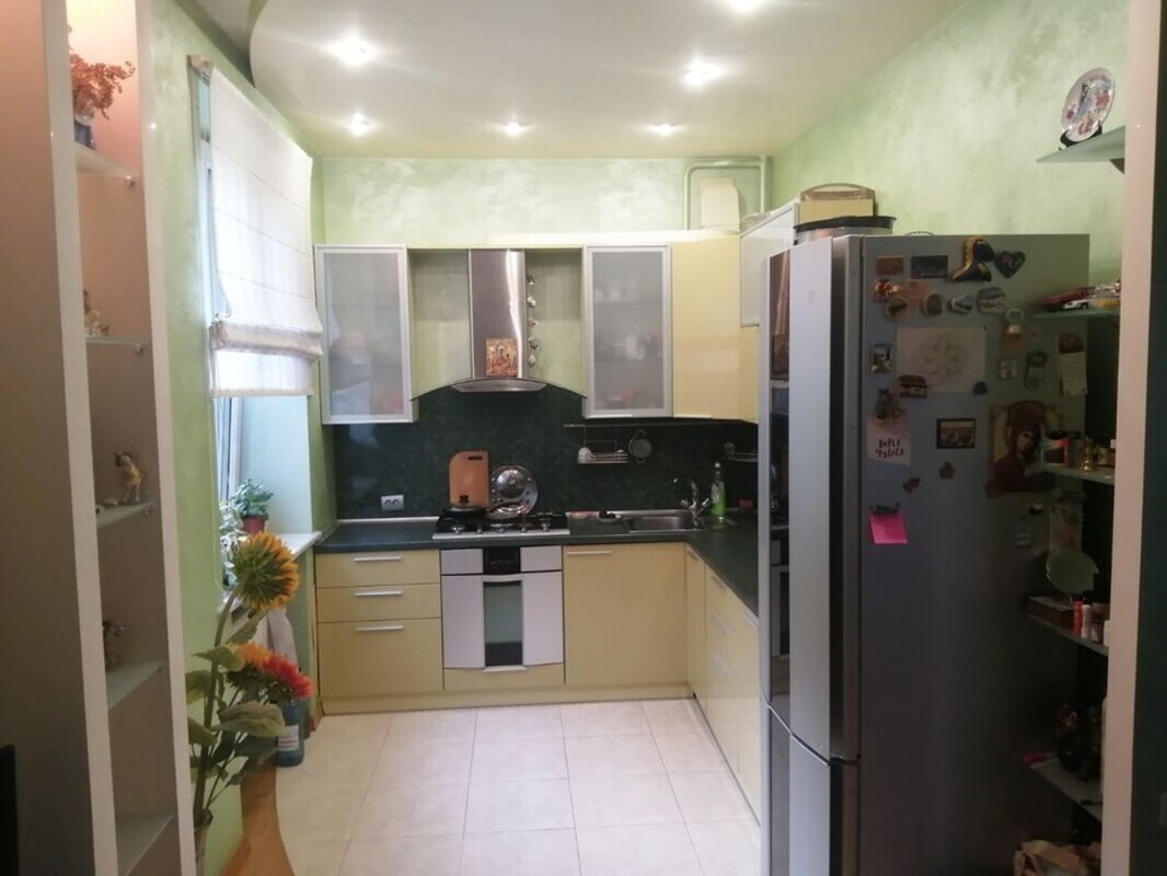Продам 3х комнатную квартиру по ул. Котельникова, 53а (м. Житомирская) с ремонтом фото 1 Продам 3х комнатную квартиру по ул. Котельникова, 53а (м. Житомирская) с ремонтом фото 1