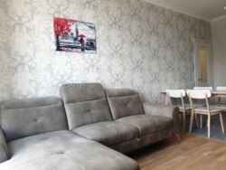    5, .   7, 52,9 2.  2