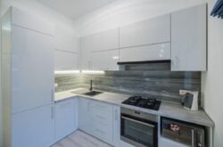 Продам 2-к квартиру с ремонтом в центре на Печерске. м.Кловская - 5мин. фото 2 Продам 2-к квартиру с ремонтом в центре на Печерске. м.Кловская - 5мин. фото 2