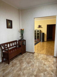  3- .   , -  130   : , Ocean Plaza, , , , ,  ;  2