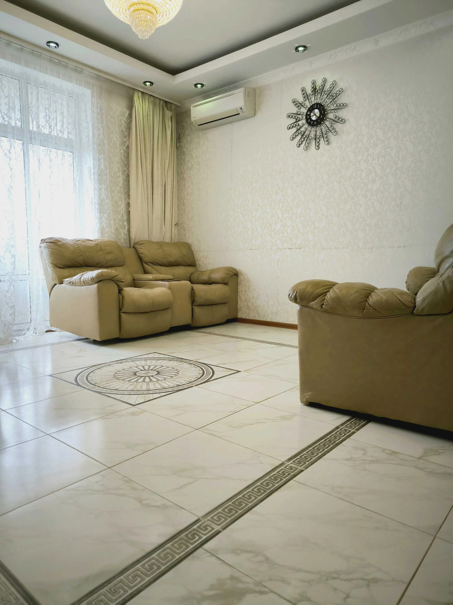 Затишна 4-х кімнатна квартира у центрі Салтівки поруч із метро фото 1 Затишна 4-х кімнатна квартира у центрі Салтівки поруч із метро фото 1