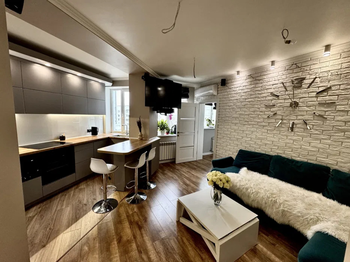 Квартира 2х кімнатна Одесська.. фото 1 Квартира 2х кімнатна Одесська.. фото 1