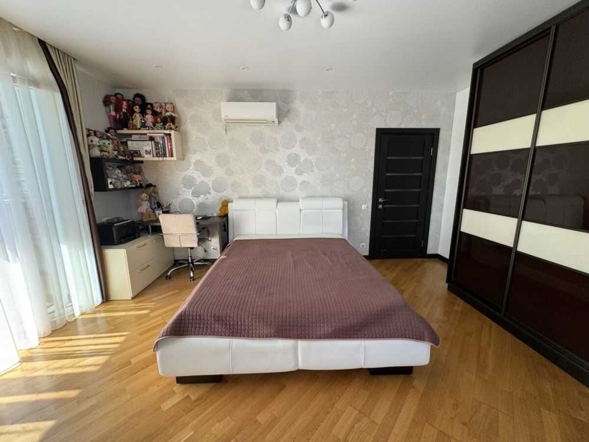 У продажу 4 - кімнатна квартира на Павлівці в Будинку с ротондами новострой фото 1 У продажу 4 - кімнатна квартира на Павлівці в Будинку с ротондами новострой фото 1