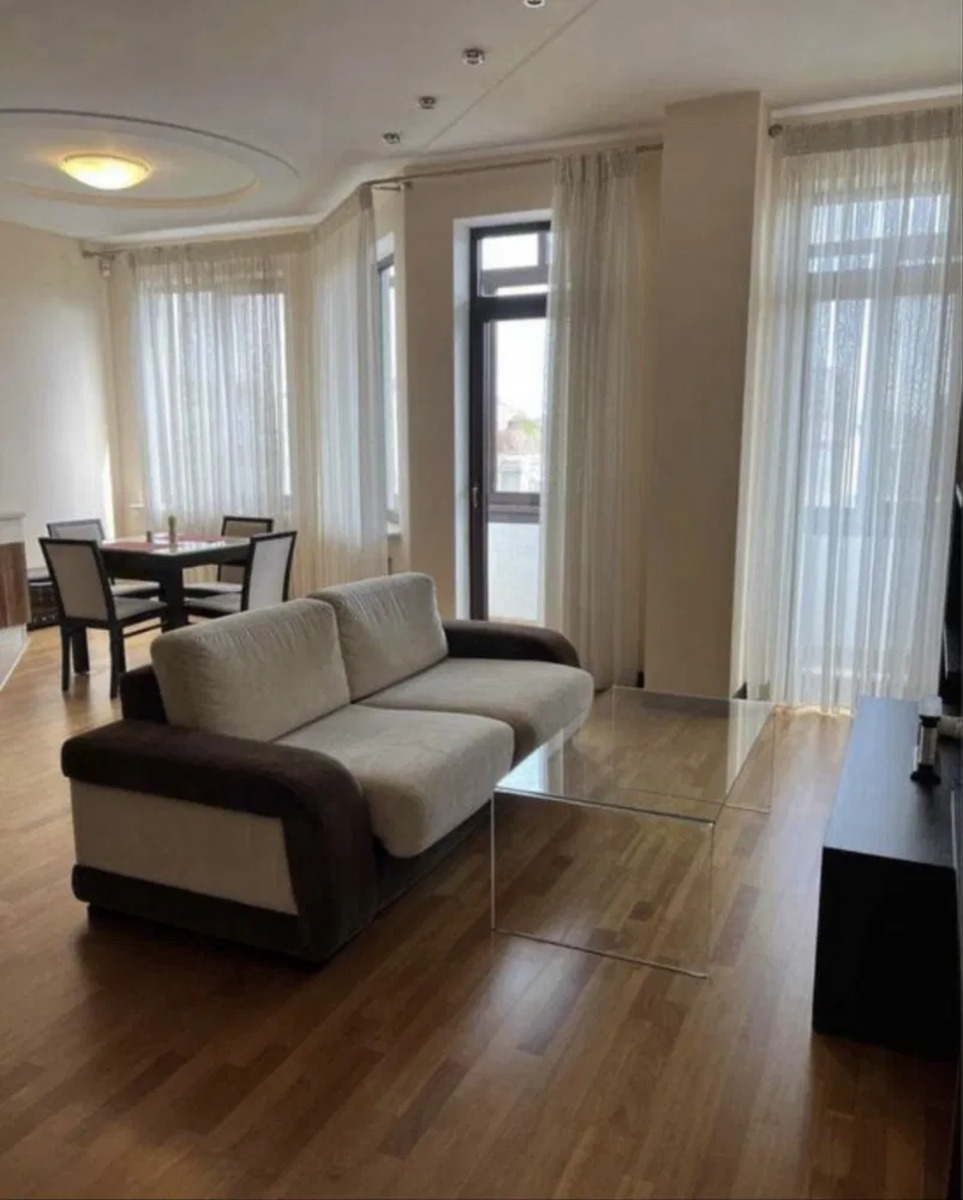 В продаже 3 - комнатная квартира Центр с Эксклюзивным Ремонтом в Элитном Новострое Бизнес- Класса ЖК Свободы 36а фото 1 В продаже 3 - комнатная квартира Центр с Эксклюзивным Ремонтом в Элитном Новострое Бизнес- Класса ЖК Свободы 36а фото 1