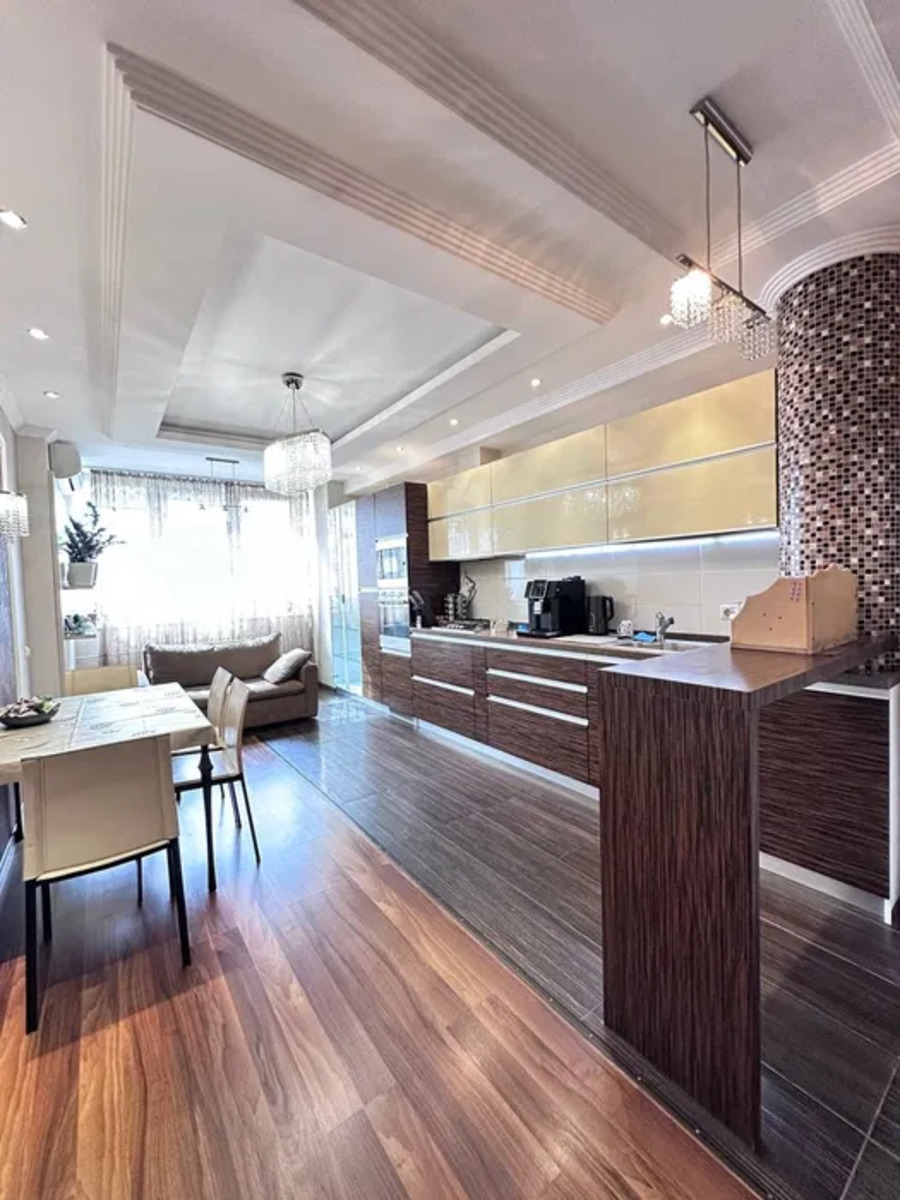 Продам 2-х комнатную квартиру метро Госпром фото 1 Продам 2-х комнатную квартиру метро Госпром фото 1