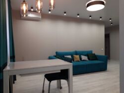 У продажу 2 - кімнатна квартира в ЖК Веселковий (Радужный) фото 4 У продажу 2 - кімнатна квартира в ЖК Веселковий (Радужный) фото 4