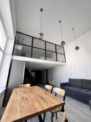 В продаже 2 - уровневая квартира в ЖК Бестужевские сады ул. Бестужева 11 фото 1 В продаже 2 - уровневая квартира в ЖК Бестужевские сады ул. Бестужева 11 фото 1