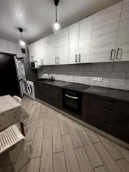 Сергія Барсукова вул. (Федоренка), 12 фото 1 Сергія Барсукова вул. (Федоренка), 12 фото 1