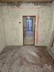 Продам дуже теплу квартиру, сталінка 84 кв. Вартових Неба (Тобольська) фото 10 Продам дуже теплу квартиру, сталінка 84 кв. Вартових Неба (Тобольська) фото 10