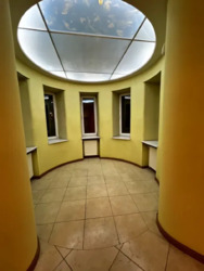 Продаж квартири-офісу у центрі міста фото 4 Продаж квартири-офісу у центрі міста фото 4