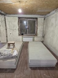 Продам дуже теплу квартиру, сталінка 84 кв. Вартових Неба (Тобольська) фото 13 Продам дуже теплу квартиру, сталінка 84 кв. Вартових Неба (Тобольська) фото 13