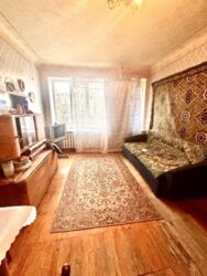 Продам Сталинку метро Уневерситет 74 м2 ул. Алчевских фото 2 Продам Сталинку метро Уневерситет 74 м2 ул. Алчевских фото 2