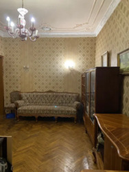 Продам 3 кв. Центр, сталінка, м. Університет фото 2 Продам 3 кв. Центр, сталінка, м. Університет фото 2