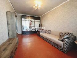 Продам 3 кімн. квартиру по вул. Клочківська, фото 1 Продам 3 кімн. квартиру по вул. Клочківська, фото 1