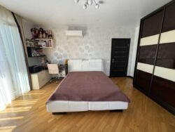 У продажу 4 - кімнатна квартира на Павлівці в Будинку с ротондами новострой фото 1 У продажу 4 - кімнатна квартира на Павлівці в Будинку с ротондами новострой фото 1