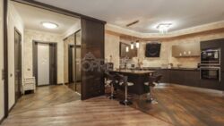 Продам 4-комнатную квартиру в одном из самых красивых современных домов в центре по улице Свободы фото 5 Продам 4-комнатную квартиру в одном из самых красивых современных домов в центре по улице Свободы фото 5