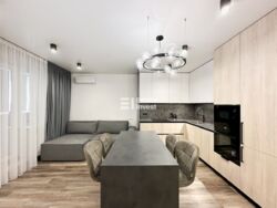 У продажу 3 - кімнатна квартира в ЖК Будинок з ротондами на вул. Сухумська, 11 фото 1 У продажу 3 - кімнатна квартира в ЖК Будинок з ротондами на вул. Сухумська, 11 фото 1