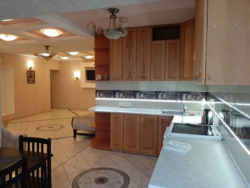 ������ 3 ��. ���������, �.����������, ���������� 9�. ���� 8