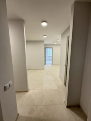 Продажа 2 ком Квартиры с Хорошим Ремонтом в Закрытом Охраняемом Комплексе фото 1 Продажа 2 ком Квартиры с Хорошим Ремонтом в Закрытом Охраняемом Комплексе фото 1