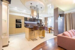 У продажу 3 - кімнатна квартира площею 155м² в ЖК 'Адмірал' фото 1 У продажу 3 - кімнатна квартира площею 155м² в ЖК 'Адмірал' фото 1