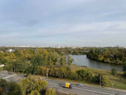 ������ 1 � ��. �� ó������� � ���������� 37 �2 ���� 30300 ����������. ���� 10