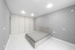 Продам 1к квартиру 40м2 (кухня 15 м2 и отдельная спальня 18 м2) 7/16 с новым капитальным евроремонтом в Центре Харькова. фото 2 Продам 1к квартиру 40м2 (кухня 15 м2 и отдельная спальня 18 м2) 7/16 с новым капитальным евроремонтом в Центре Харькова. фото 2