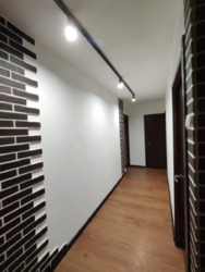 1-ий поверх,3 кімн. від власника. Метро 'Перемога' 2 хвл пішки. фото 1 1-ий поверх,3 кімн. від власника. Метро 'Перемога' 2 хвл пішки. фото 1