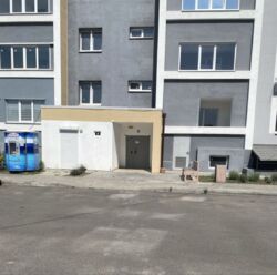 1-� �� ���������� ���� 184-� �2, � ����� 7-����� �� ������ 46.4 �� � ���� 10