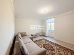 Продам 2 кімн. квартиру. Центр. м. Бекетова. Куликівський узвіз, 13. фото 2 Продам 2 кімн. квартиру. Центр. м. Бекетова. Куликівський узвіз, 13. фото 2