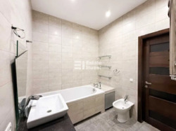 ������ 2 ���. �������� �� ��. �����, 45/3, �� ����� ����� ���� 13