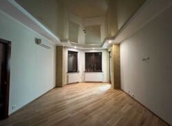 У продажу 2 - кімнатна квартира в клубному будинку преміум-класу у самому центрі міста на вулиці Єніна (Бакуліна) фото 2 У продажу 2 - кімнатна квартира в клубному будинку преміум-класу у самому центрі міста на вулиці Єніна (Бакуліна) фото 2