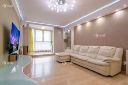 У продажу 4 - кімнатна квартира в ЖК Молодіжний станція метро Олексіївська фото 1 У продажу 4 - кімнатна квартира в ЖК Молодіжний станція метро Олексіївська фото 1