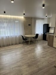 Продам 1к.кв с евроремонтом біля метро 23 серпня фото 2 Продам 1к.кв с евроремонтом біля метро 23 серпня фото 2