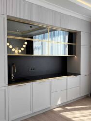 В продаже 3 - комнатная квартир ЖК бизнес-класса Кристалл ул. Молочная д.52 фото 1 В продаже 3 - комнатная квартир ЖК бизнес-класса Кристалл ул. Молочная д.52 фото 1